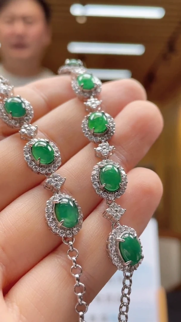 翡翠未镶嵌颈饰多样性发货（只发一件）x38