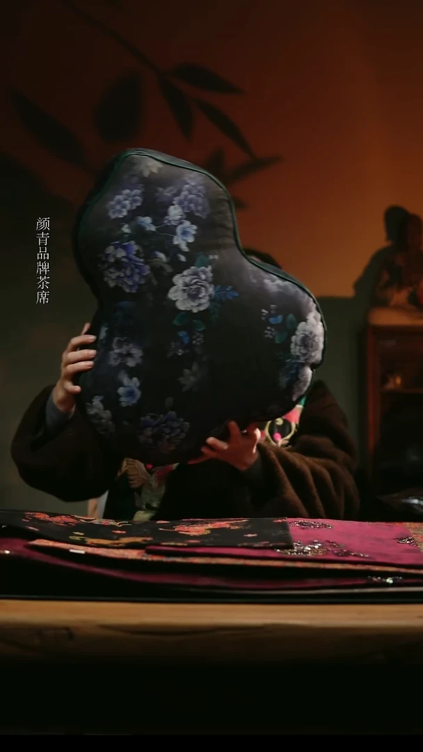 喜见造物布艺尺寸抱枕