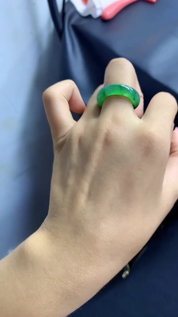 未镶嵌定制翡翠戒圈#99999元-毛货需精细抛光