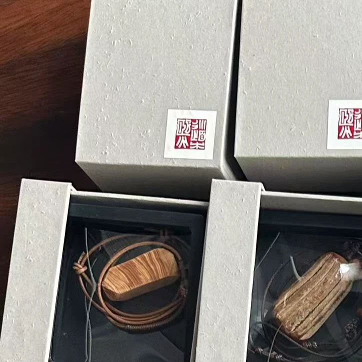 （吊坠）2025新款手工制作崖柏