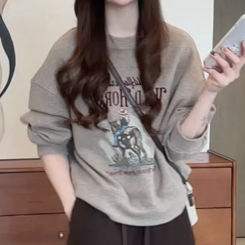 美式复古别致酷潮宽松无帽圆领人物印花字母卫衣LK2507080