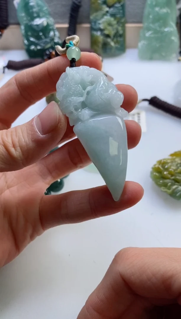 【闪购商品】翡翠挂件未镶嵌