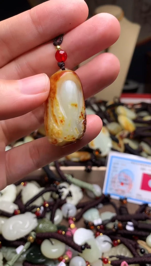 颈饰未镶嵌和田玉新疆料青海料清水和田玉吊坠