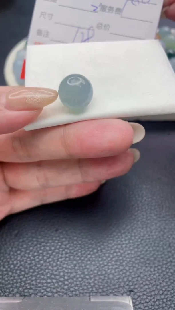 定制翡翠未镶嵌珠子