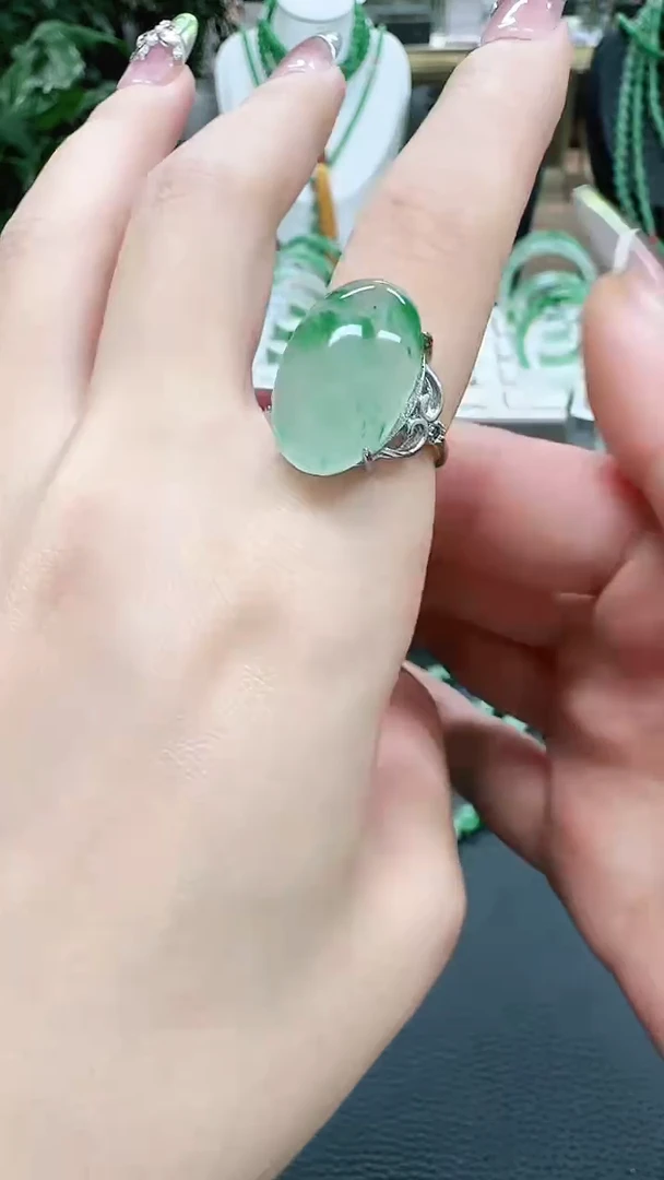 未镶嵌1石英质玉（非洲翠）/1333