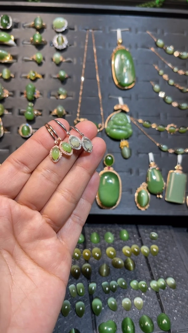 【闪购商品】和田玉碧玉猫眼耳钩银S925镶嵌多样性发一