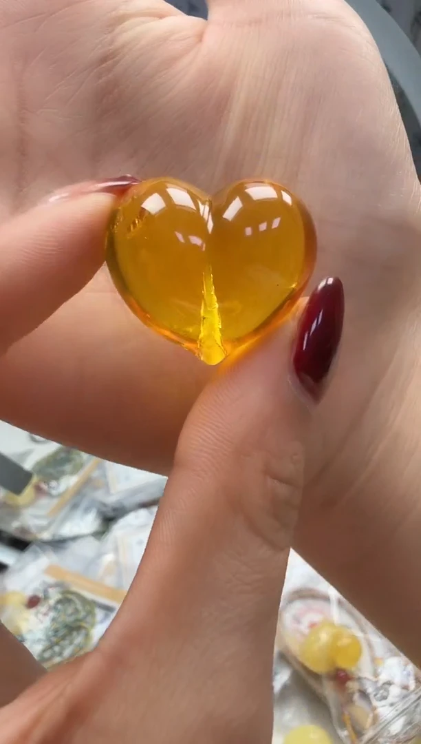 裸石琥珀未镶嵌如图