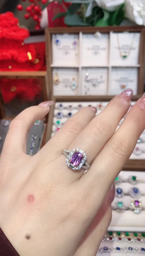 戒指彩色蓝宝石18K金镶嵌2.13ct/天然宝石/七天无理由