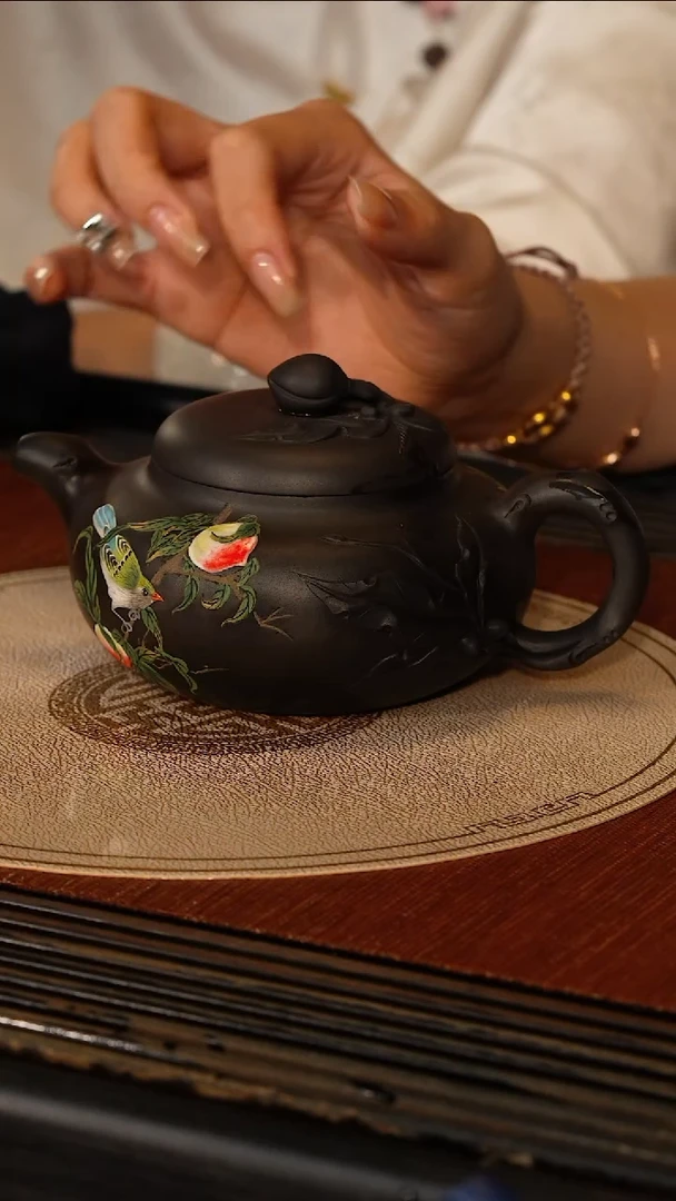 茶壶紫砂宜兴紫砂SJK 墨玉砂寿桃
