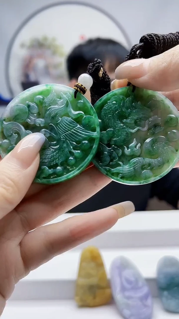 未镶嵌定制翡翠毛货挂件65