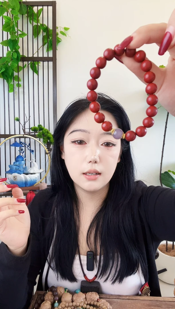泥塑花蕊夫人手串一个微瑕