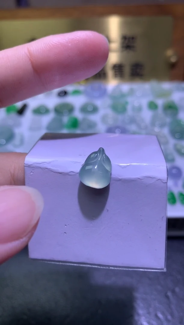 定制翡翠未镶嵌毛货