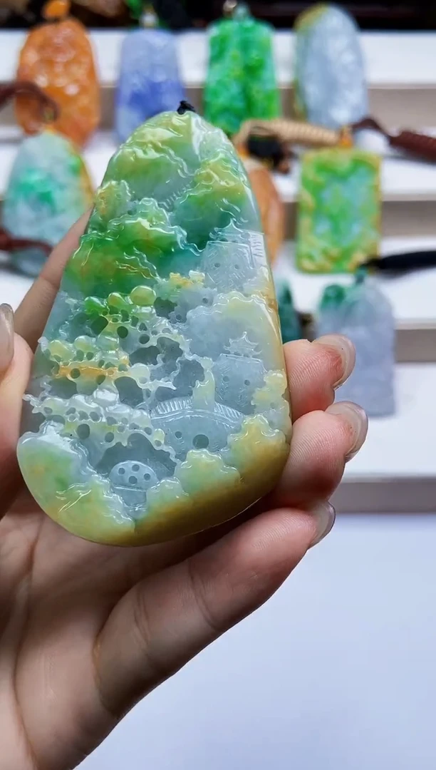 颈饰未镶嵌翡翠翡翠A货