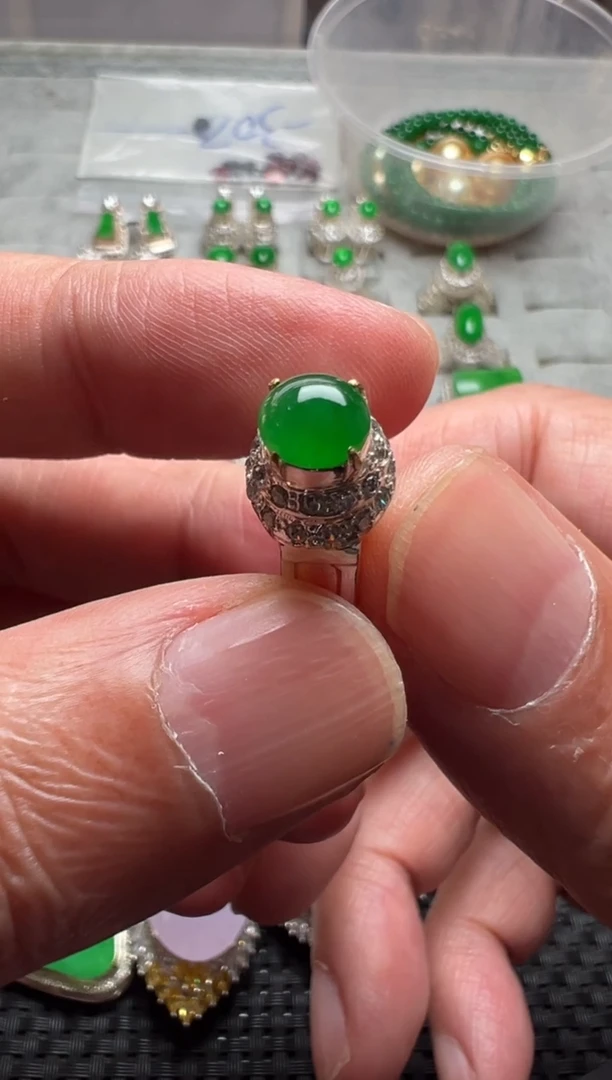 未镶嵌定制翡翠缅甸A货翡翠