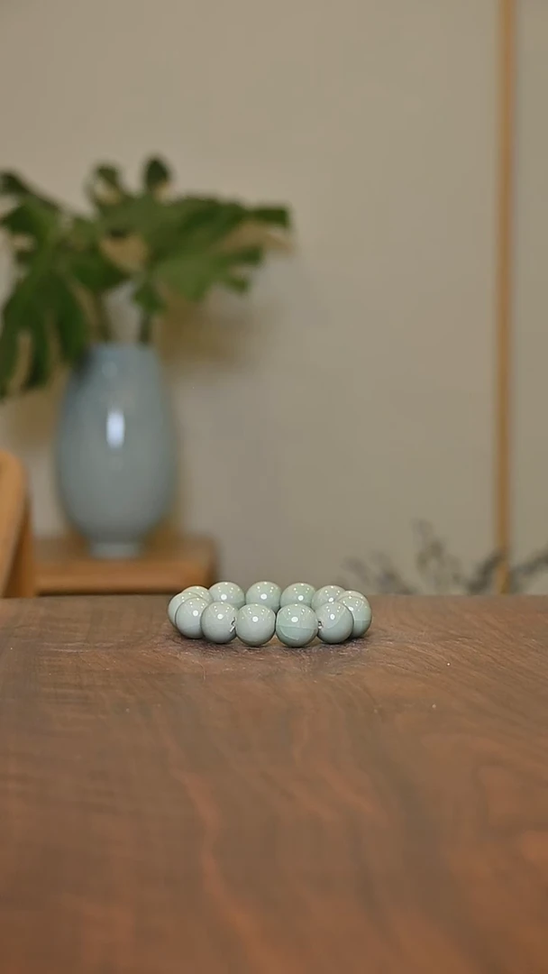 手串 荷叶青釉 微瑕 无款