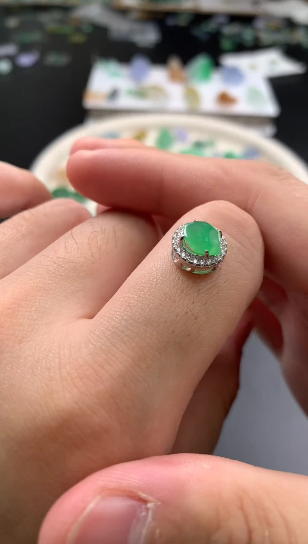 【闪购商品】翡翠颈饰银S925镶嵌吊坠