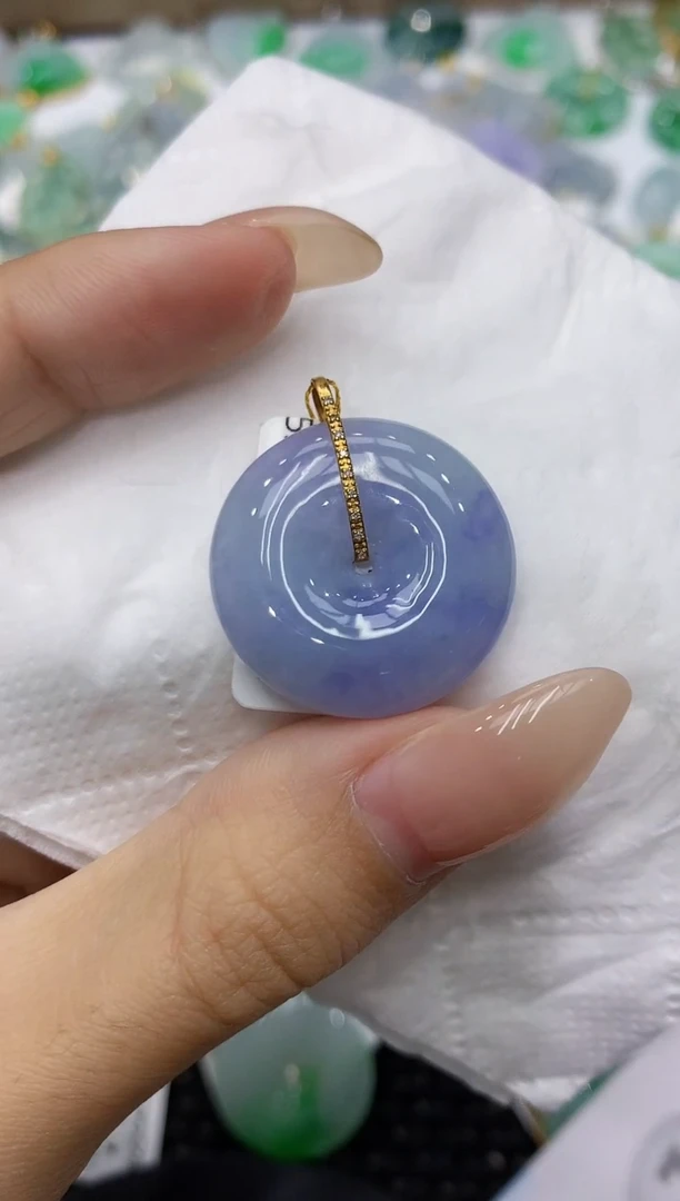 颈饰18K金镶嵌翡翠111111111111