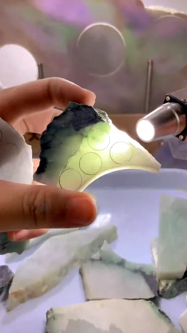 翡翠裸石天然缅甸翡翠A货509