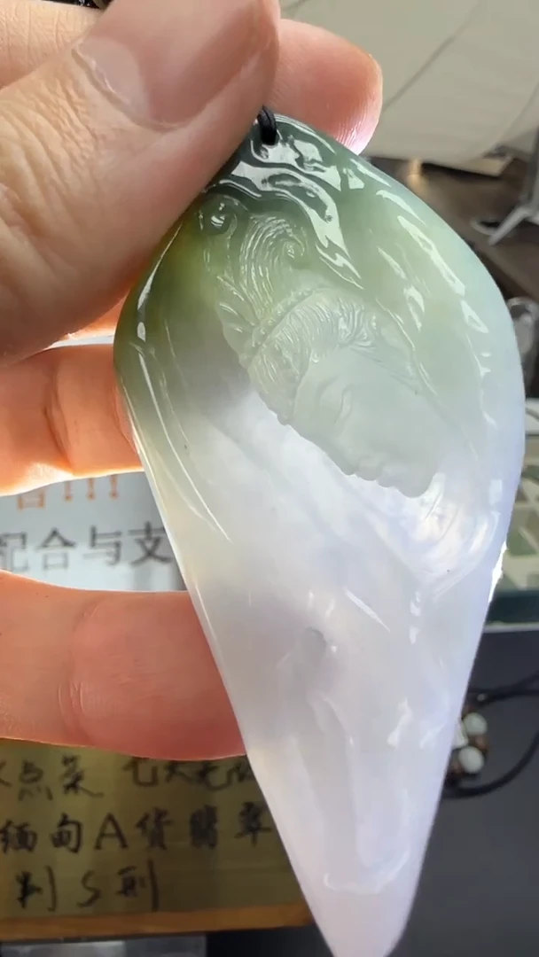 【闪购商品】翡翠挂件未镶嵌国雕谢林工（定制退货扣1000元）