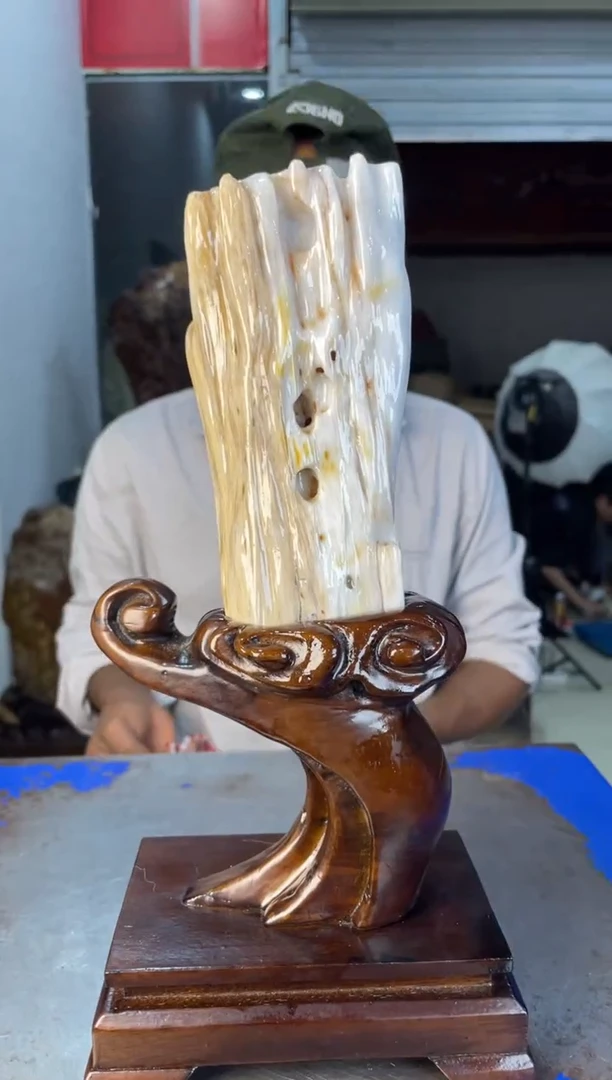 未镶嵌摆件硅化玉1