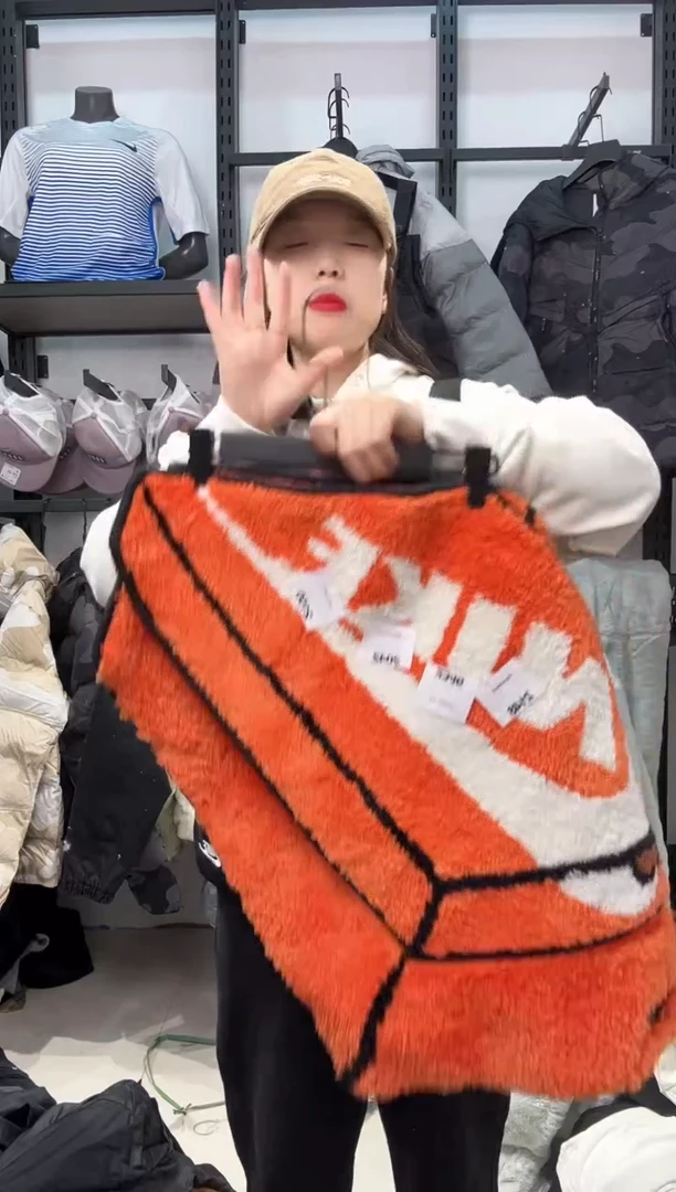 2632   编码  瑕疵直播间过款为准 尺码  · 地毯