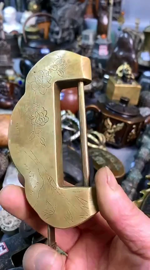 一物一拍编号元宝锁