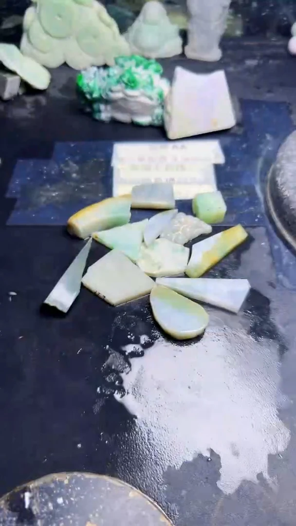 未镶嵌挂件翡翠天然翡翠025
