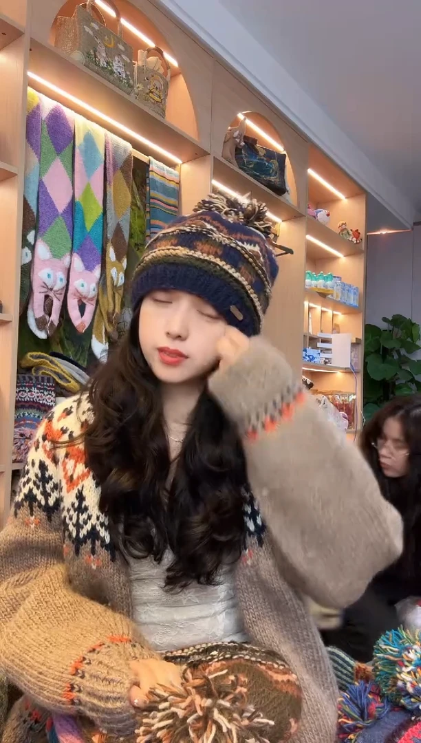 绵羊毛?****敏百羊毛蓝色提花毛