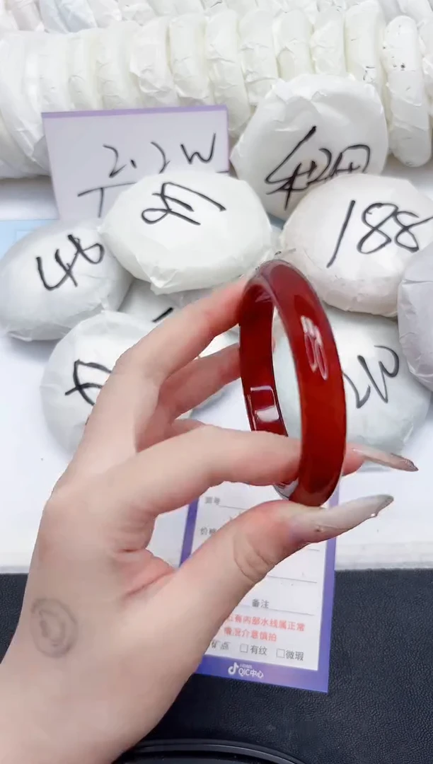 未镶嵌手镯石英质玉154-58