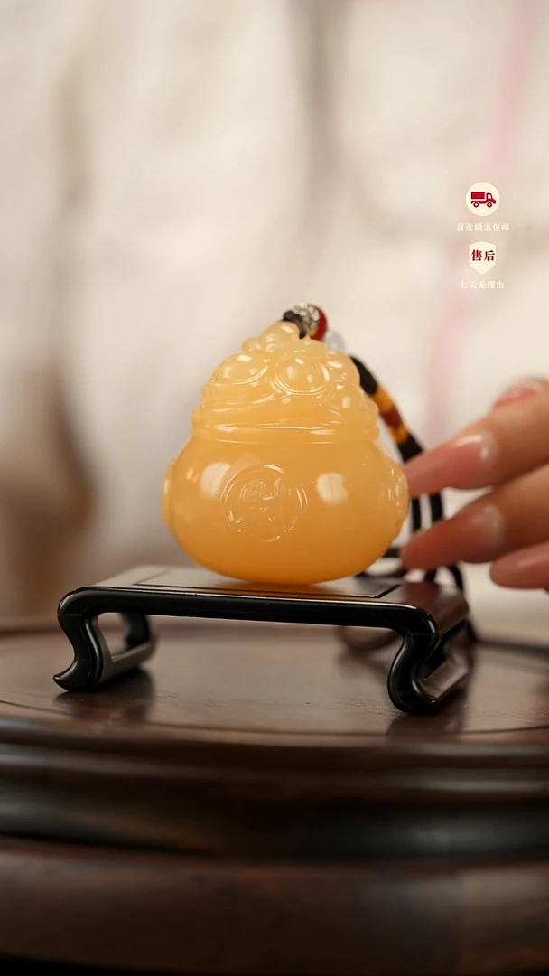 云南石聚宝盆手把件