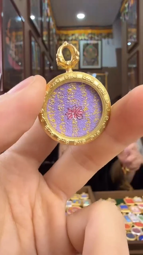 吊坠五条经文-纯手绘唐卡