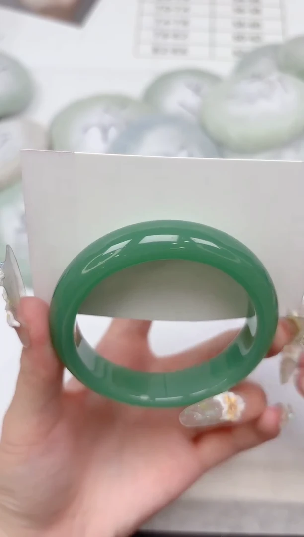 未镶嵌手镯石英质玉158-56