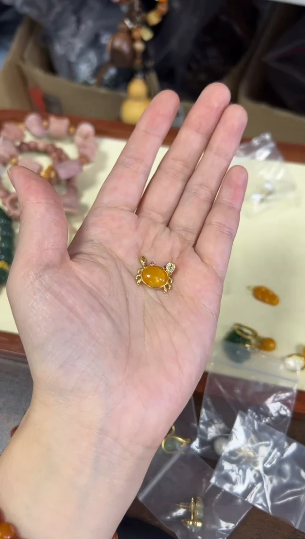 银S925镶嵌项链蜜蜡蜜蜡螃蟹银镶嵌吊坠[1411]