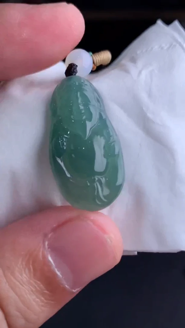 未镶嵌定制翡翠旅***见翡翠