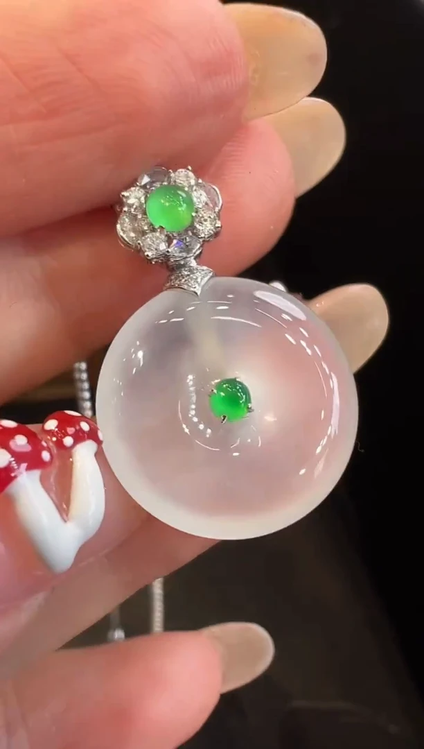 吊坠(不含链)18K金镶嵌翡翠吊坠