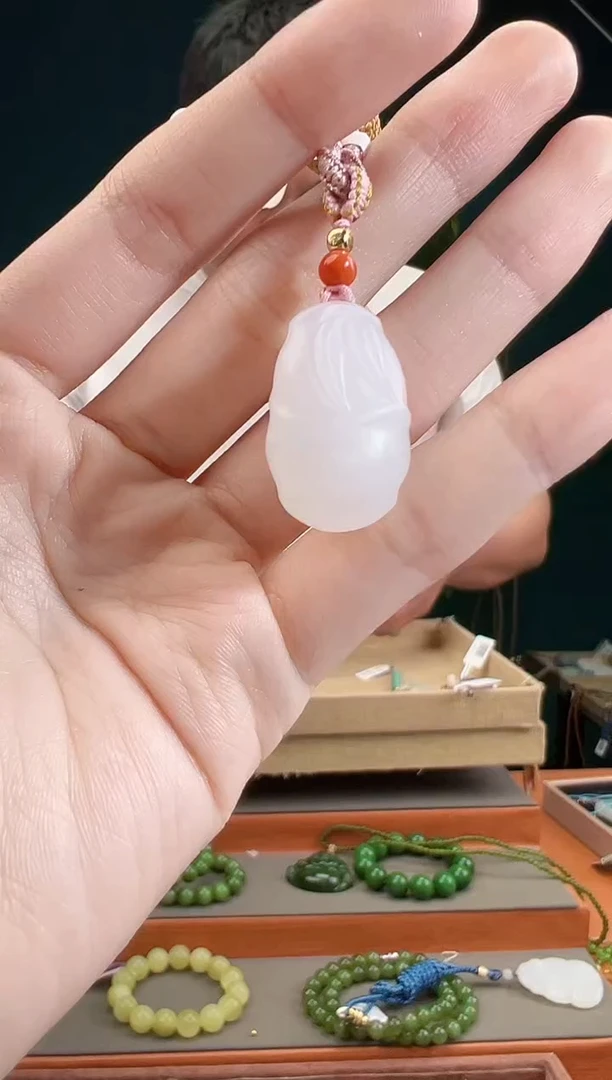 颈饰未镶嵌和田玉多样性发货 拍一单发一个