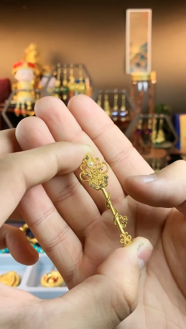 【闪购商品】钥匙微镶珐琅吊坠