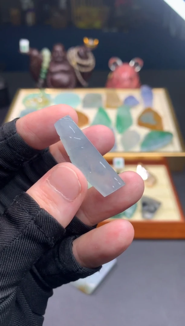 未镶嵌定制翡翠挣**多天然翡翠裸石（包工）