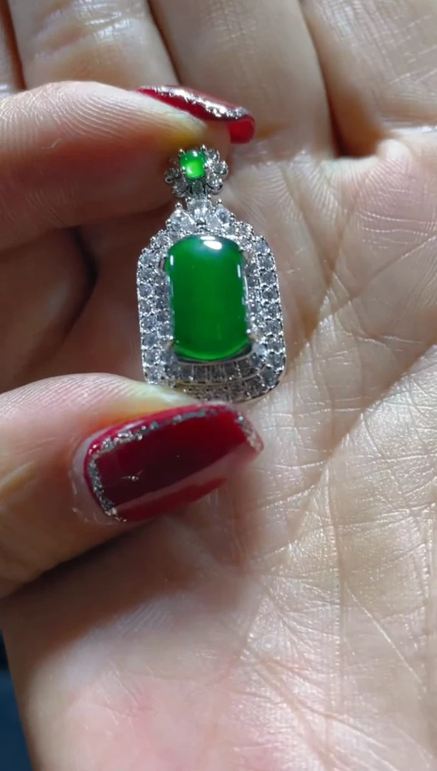 【闪购商品】定制翡翠未镶嵌天然A货翡翠 假一赔四