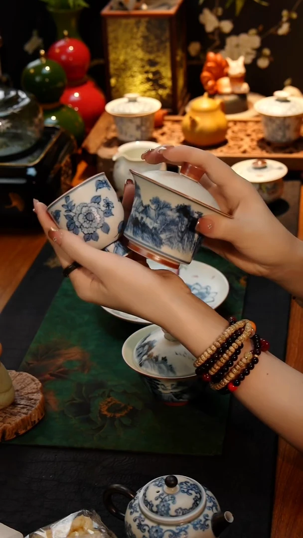 山水马蹄盖碗山水马蹄盖碗