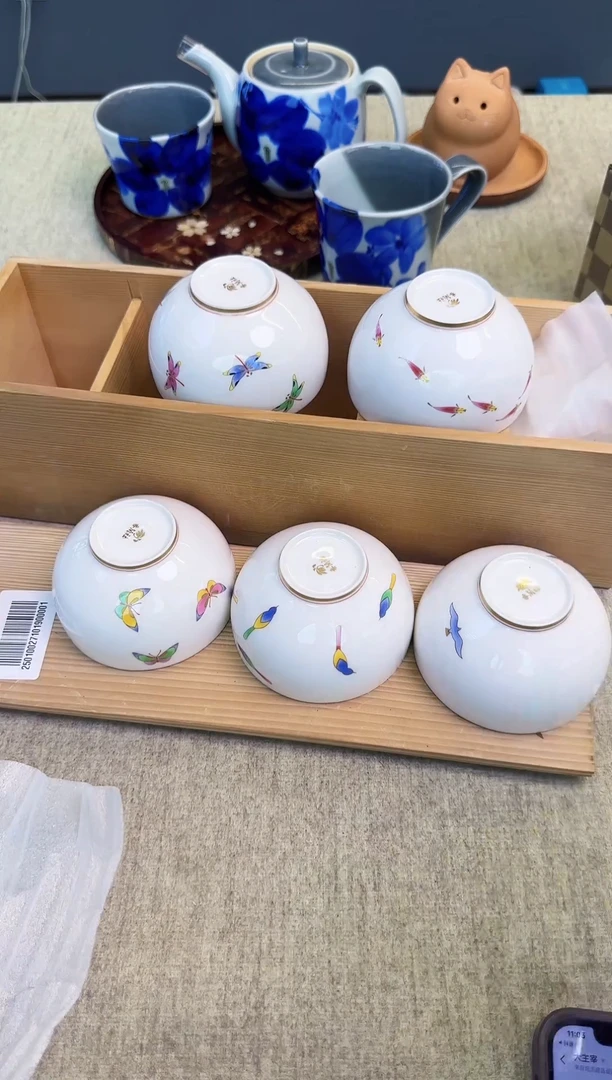 瓷片泡泡的瓷器好好看呀