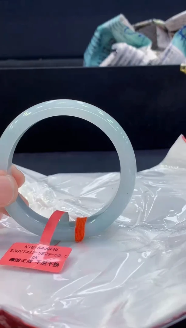 未镶嵌手镯翡翠翡翠手镯