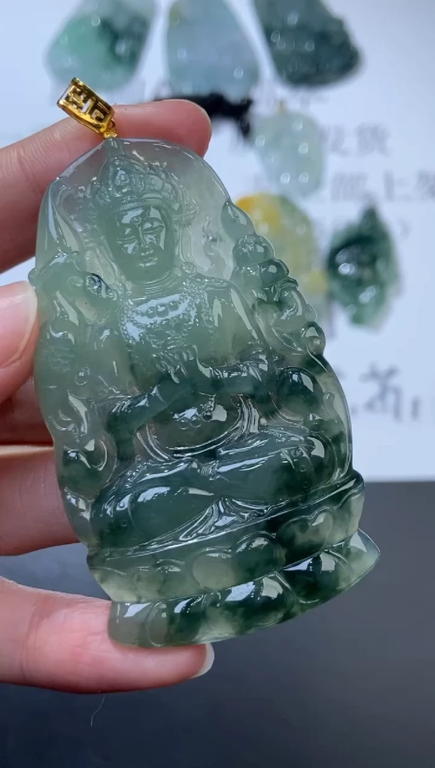 18K金镶嵌挂件翡翠378986  多人