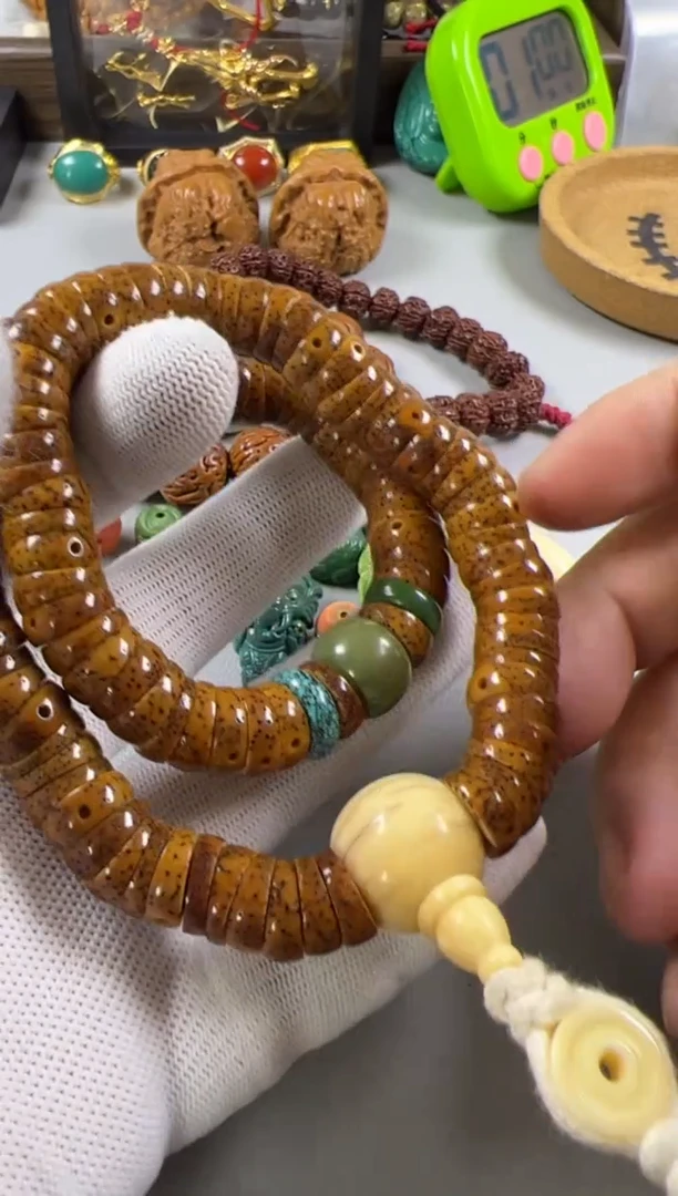 【闪购商品】菩提手串未镶嵌手盘开片星月菩提手持