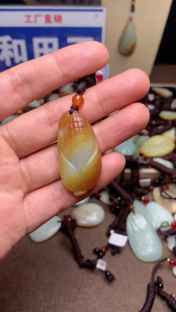 【闪购商品】和田玉颈饰未镶嵌1