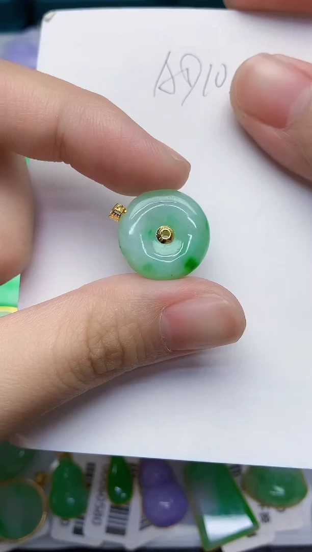 【闪购商品】翡翠颈饰18K金镶嵌000000000