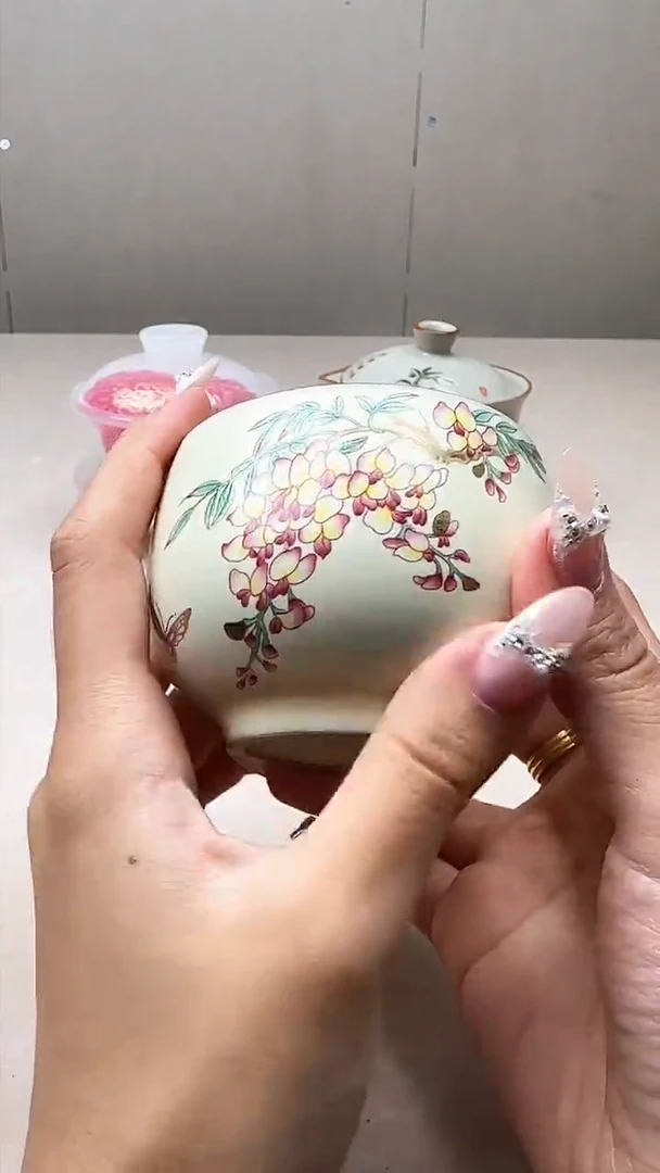 【闪购商品】陶瓷蜜蜡黄紫藤花罗汉杯