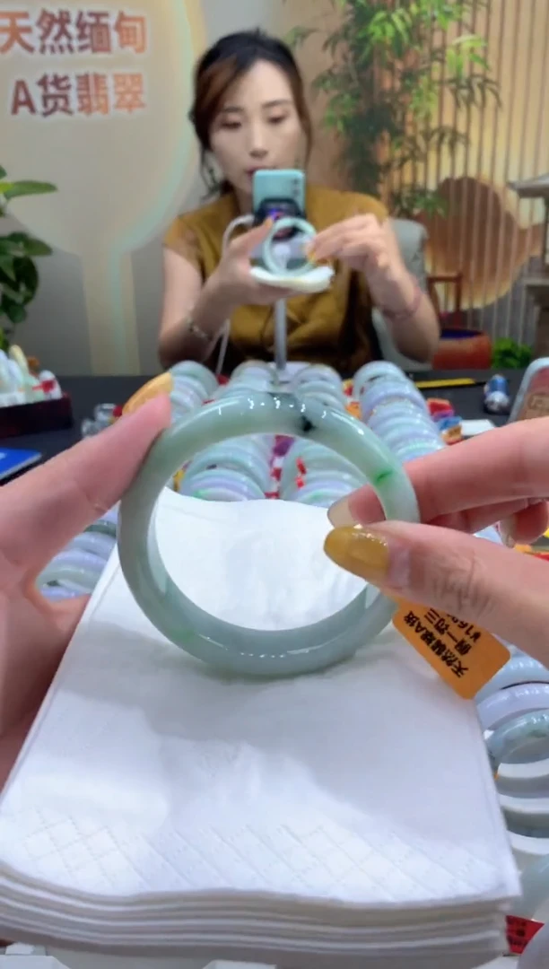 翡翠手镯未镶嵌000031953