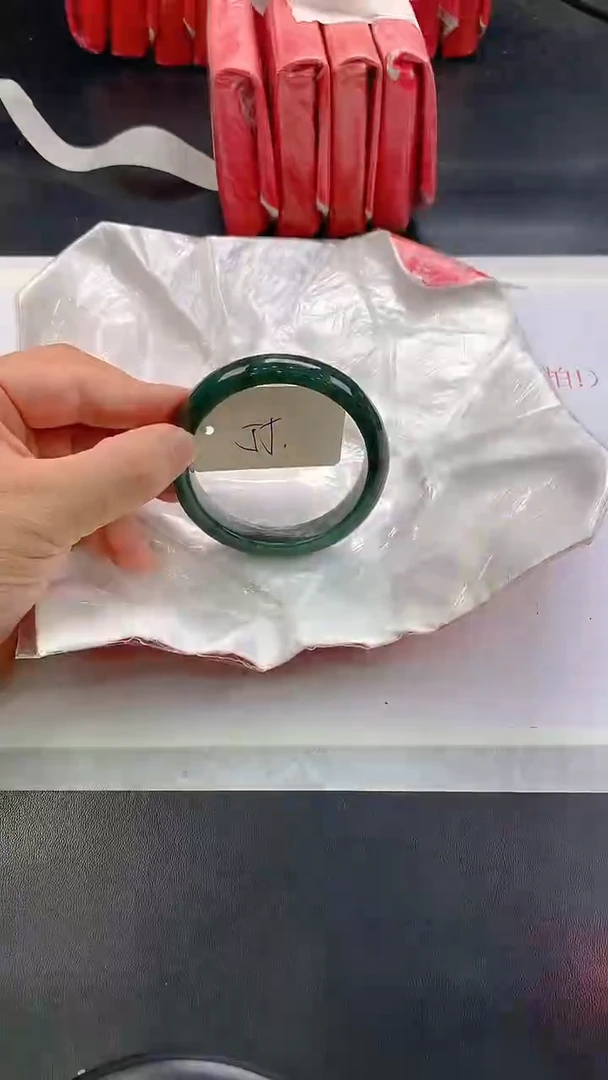 未镶嵌手镯翡翠16