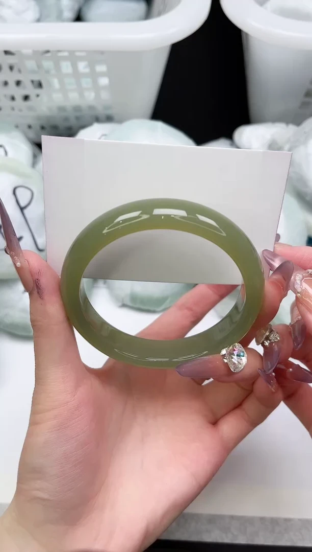 石英质玉手镯未镶嵌41-57.4